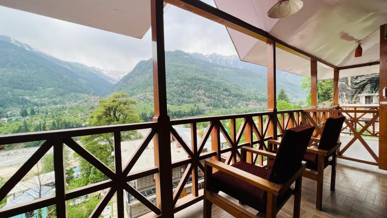 Hotel Hollywood - Top Rated & Most Awarded Property In Manali Eksteriør billede