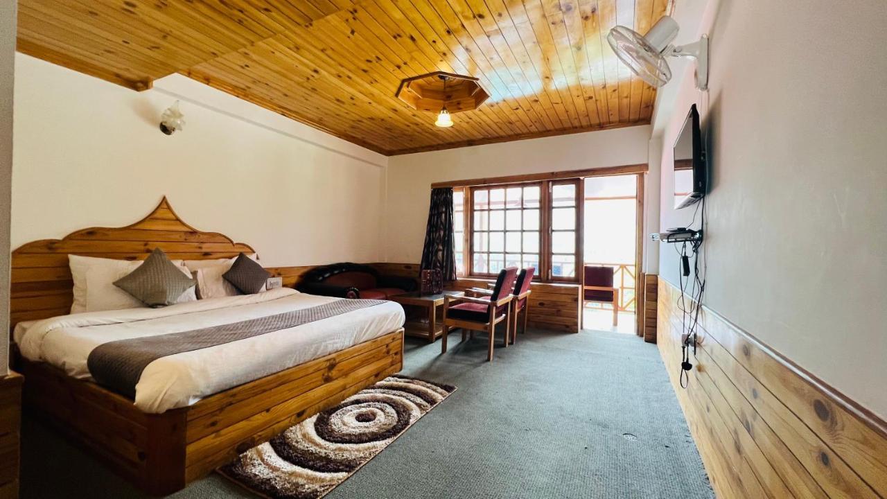 Hotel Hollywood - Top Rated & Most Awarded Property In Manali Eksteriør billede