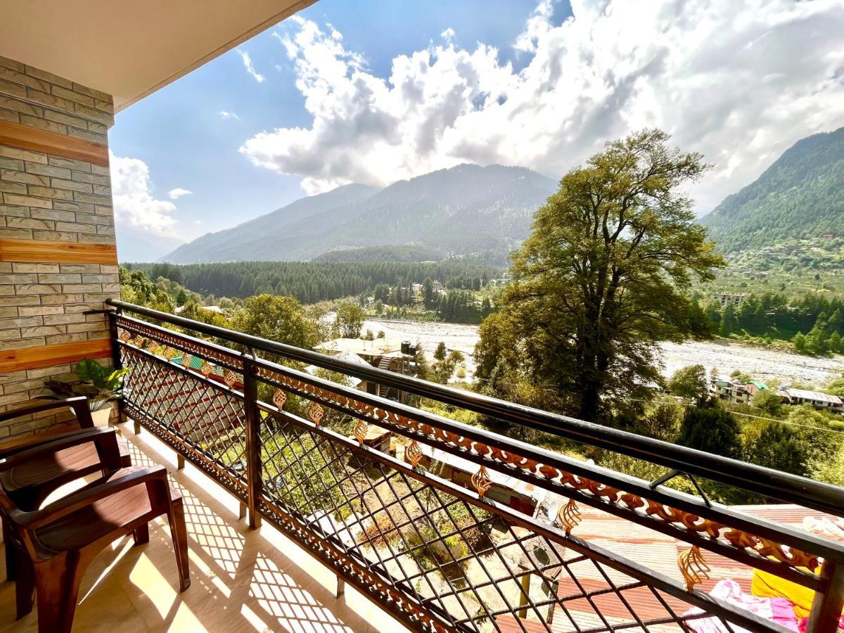 Hotel Hollywood - Top Rated & Most Awarded Property In Manali Eksteriør billede