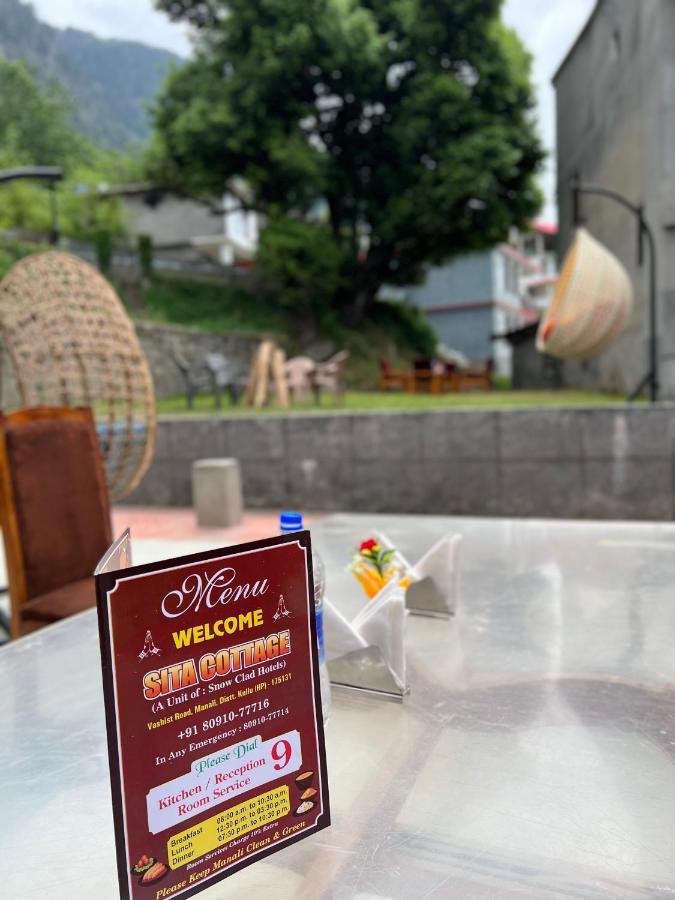 Hotel Hollywood - Top Rated & Most Awarded Property In Manali Eksteriør billede